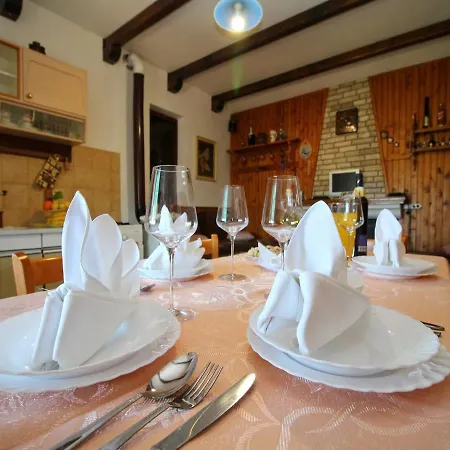 Semesterbostad Area Stone House Vela Luka