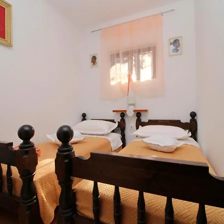 Area Stone House Semesterbostad *